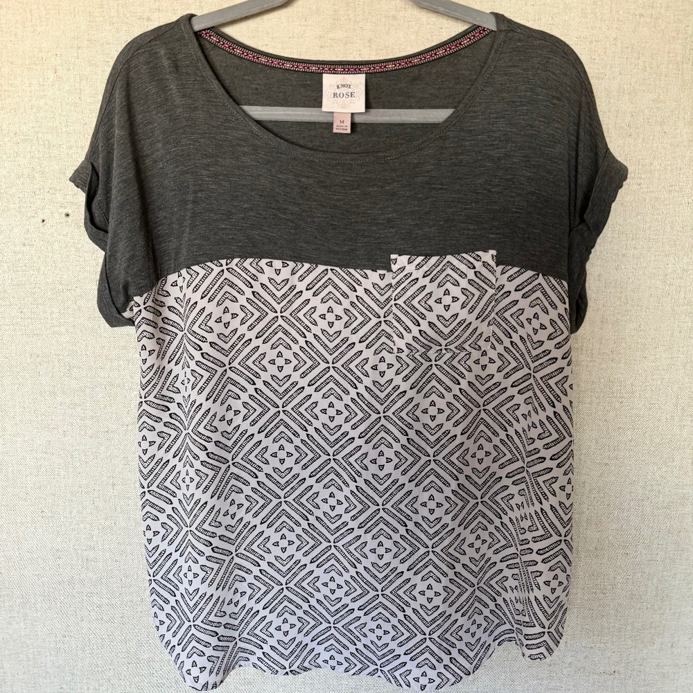Knox Rose Mixed Print Short Sleeve Blouse Boho Top Gray Tribal Pattern Size M